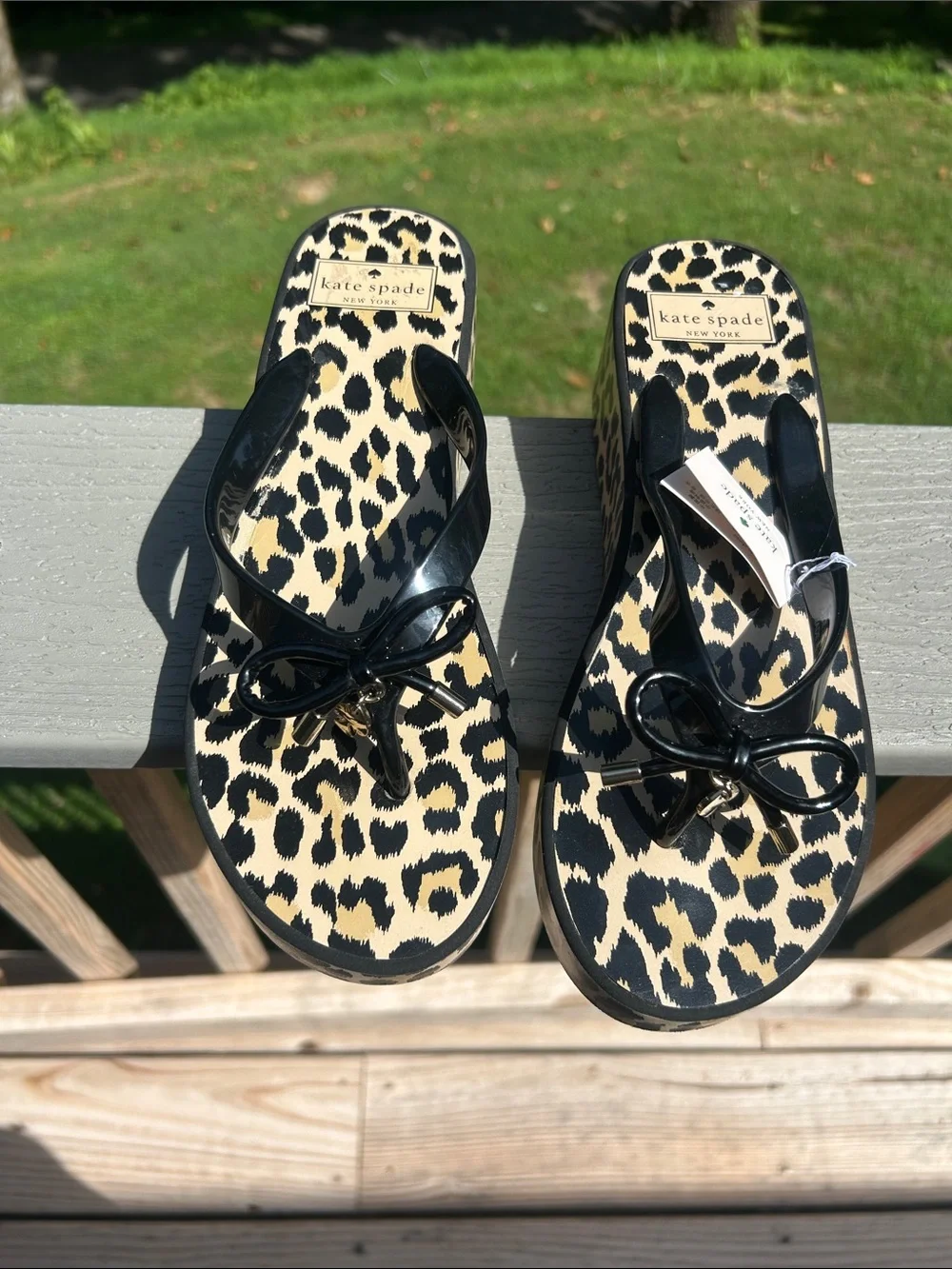 Kate Spade Rhett Leopard Print Wedge flip flops size 8